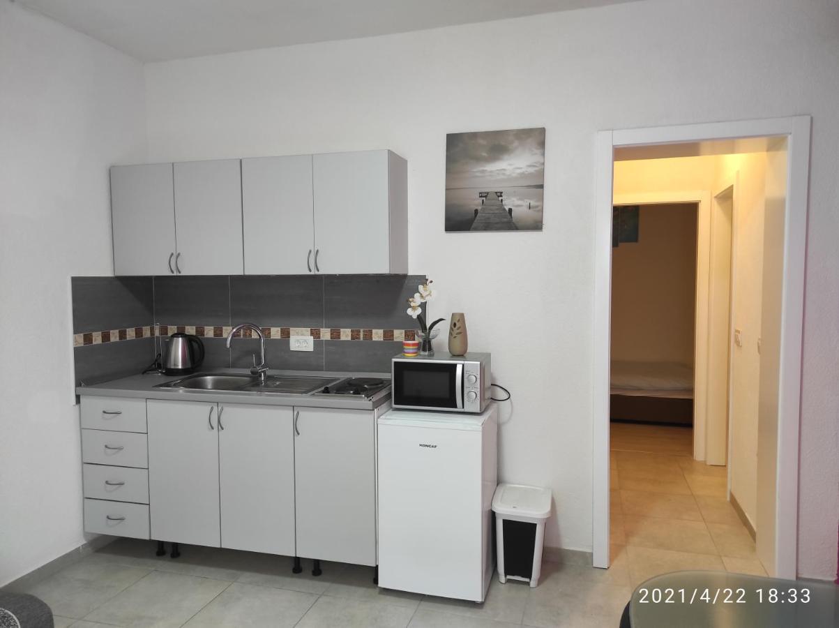 Apartmani Quattro Стариград-Пакленица Екстериор снимка
