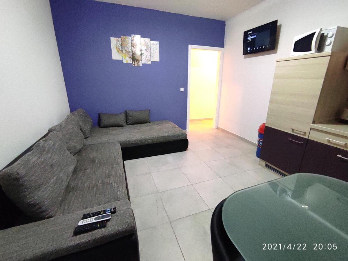 Apartmani Quattro Стариград-Пакленица Екстериор снимка