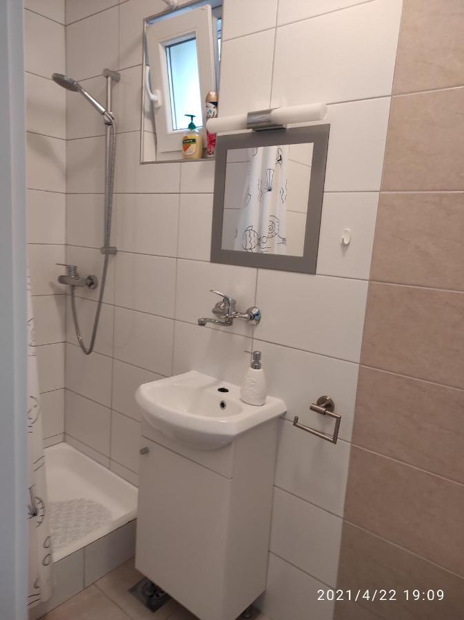Apartmani Quattro Стариград-Пакленица Екстериор снимка