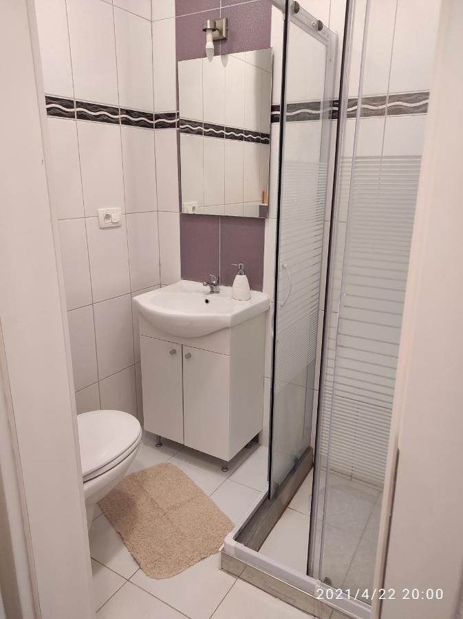Apartmani Quattro Стариград-Пакленица Екстериор снимка