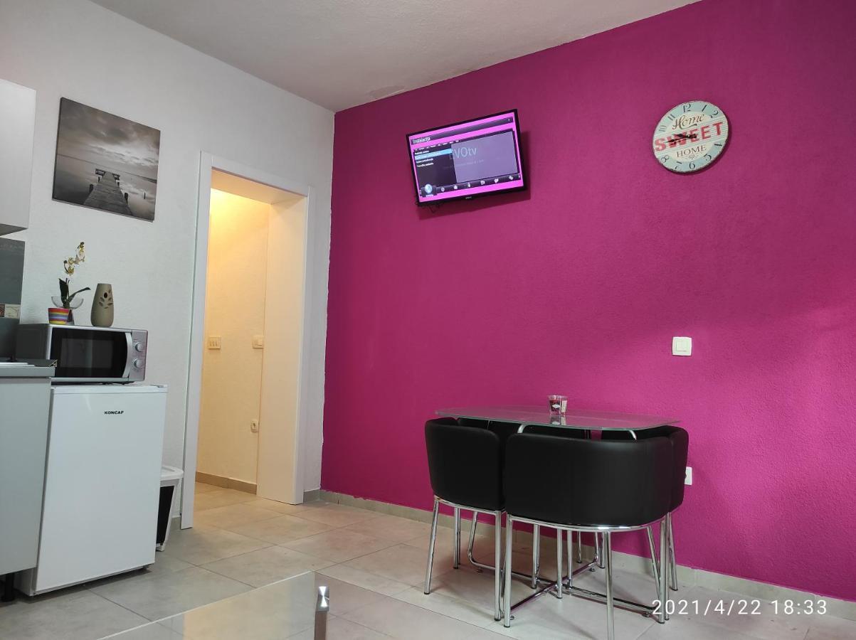 Apartmani Quattro Стариград-Пакленица Екстериор снимка