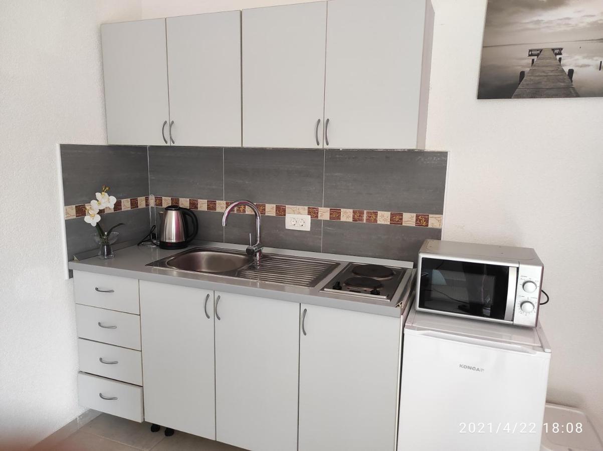 Apartmani Quattro Стариград-Пакленица Екстериор снимка